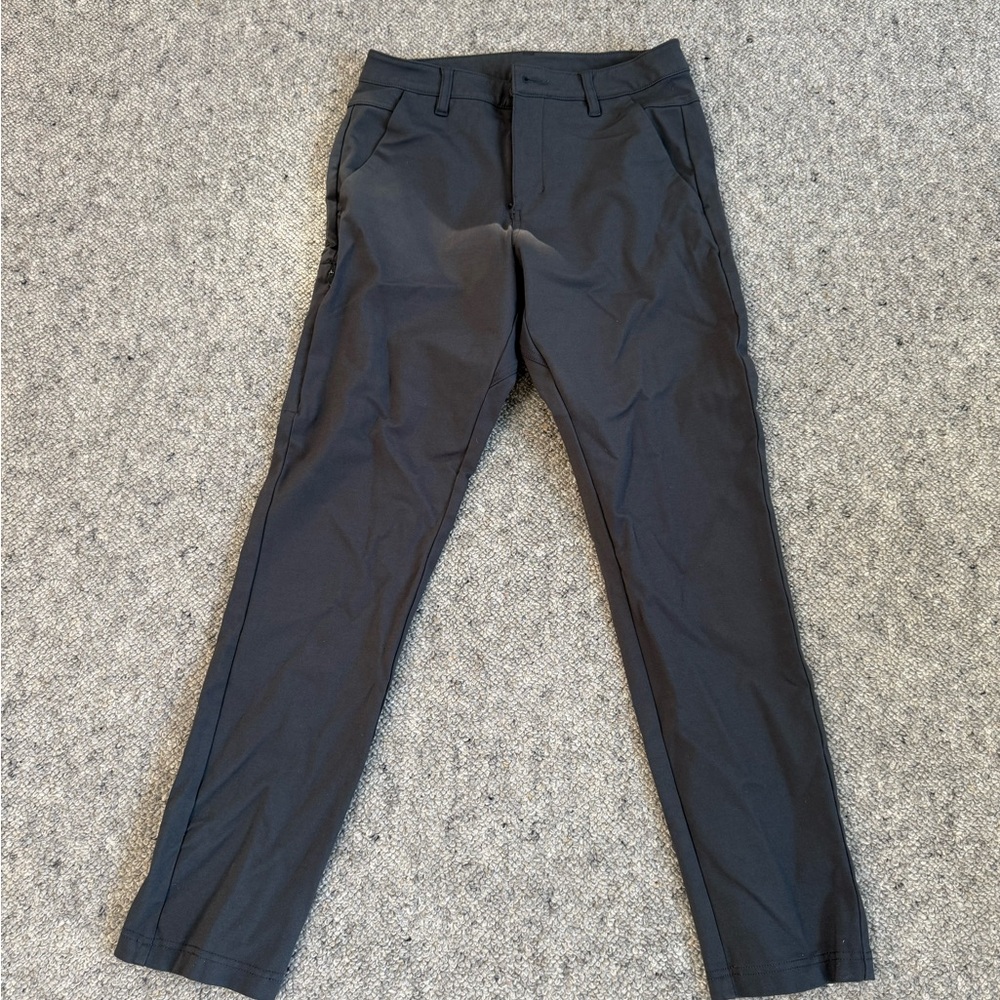 Men's dark charcoal 31. Everyday 2.0 slim tapered